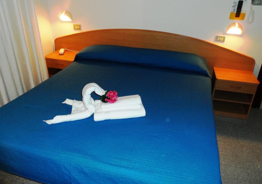 Hotel La Dolce Vita Rimini Room photo